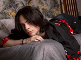 Porn pictures shows DamienKane
