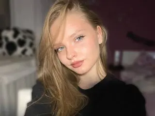 Amateur anal toy MarianHartshorn